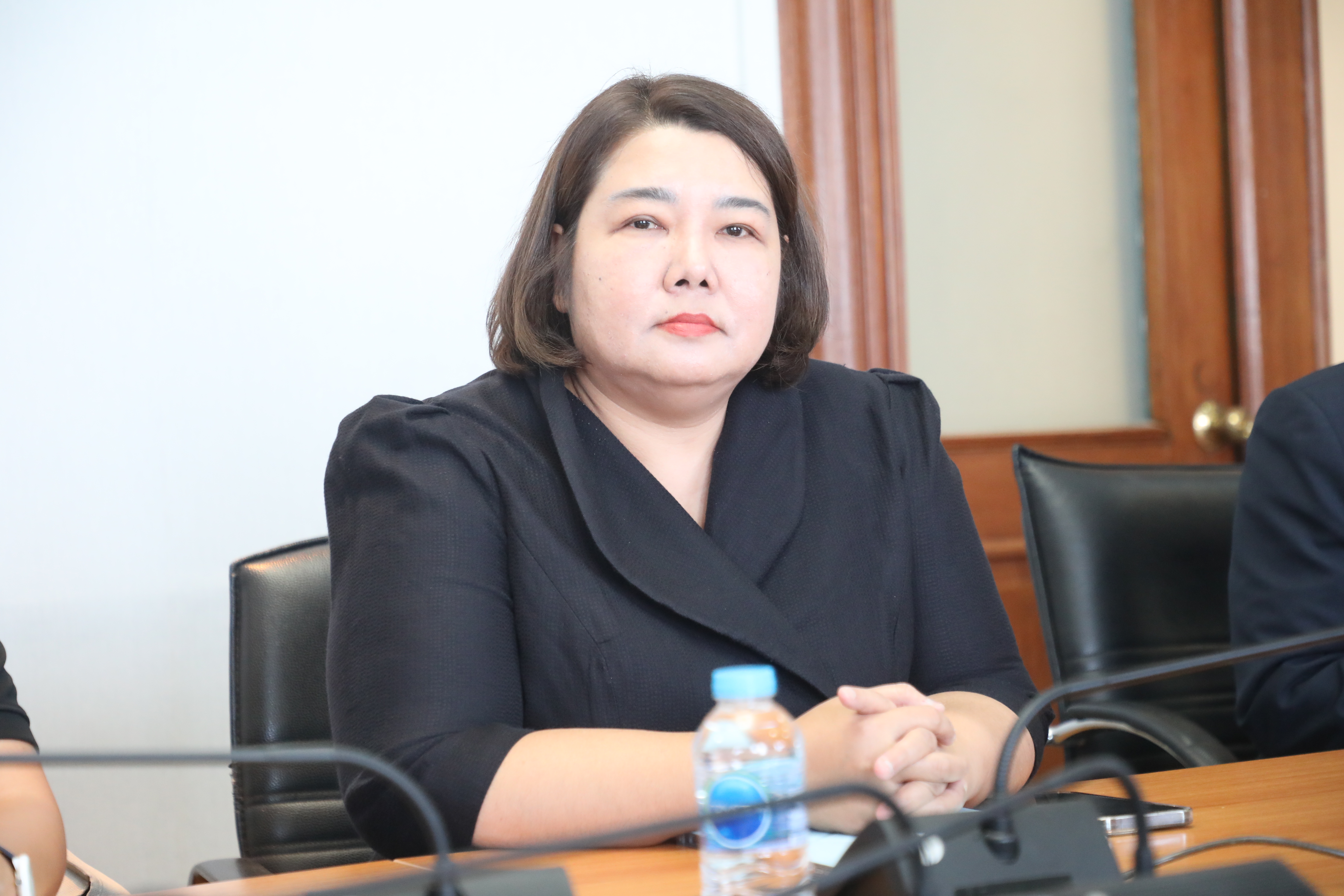 title - ส.ป.ก. ประชุมแนวทางปฏิบัติตามกฎกระทรวงการแบ่งแยกหรือโอนสิทธิในที่ดินของผู้ได้รับสิทธิโดยการปฏิรูปที่ดินเพื่อเกษตรกรรม พ.ศ. 2567 กรณีการแบ่งแยกหรือโอนสิทธิในที่ดินไปยัง ส.ป.ก.